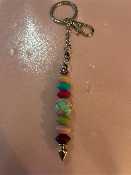 Accessories - Beaded Floral Charm Keychain - Multicolor
